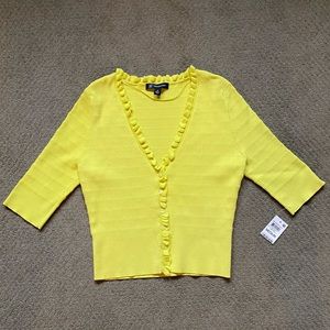(NWT) INC ruffle trim v-neck top.